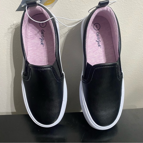 NEW- Girls Hailey Slip-On Sneakers - Cat & Jack - Size 1 Color Black/purple - Picture 2 of 8